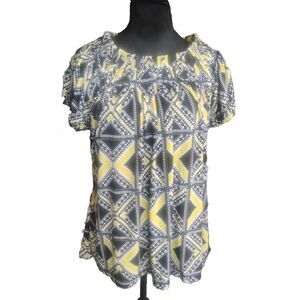 Valerie Stevens Women's Size XL Short Sleeved Blouse